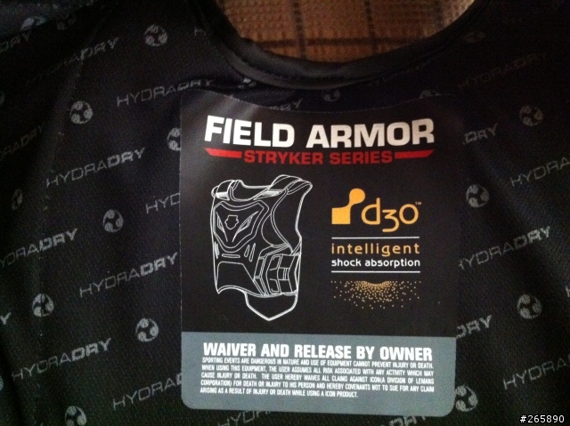 [分享] ICON STRYKER VEST