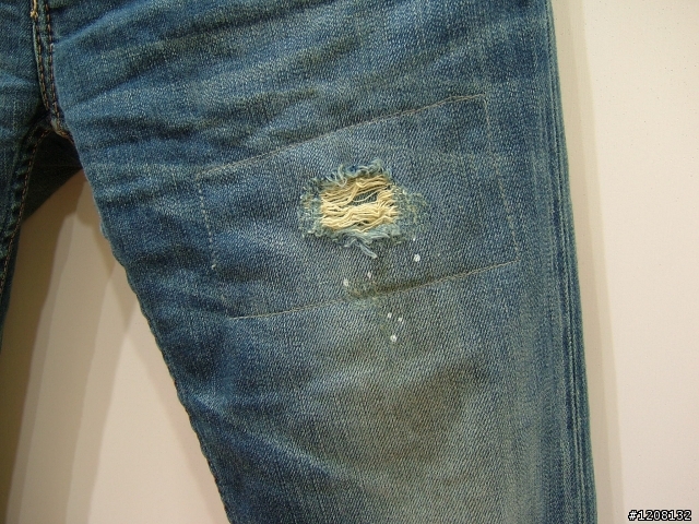[分享] Levis 不羈酷系列 511懷舊刷色破壞丹寧褲