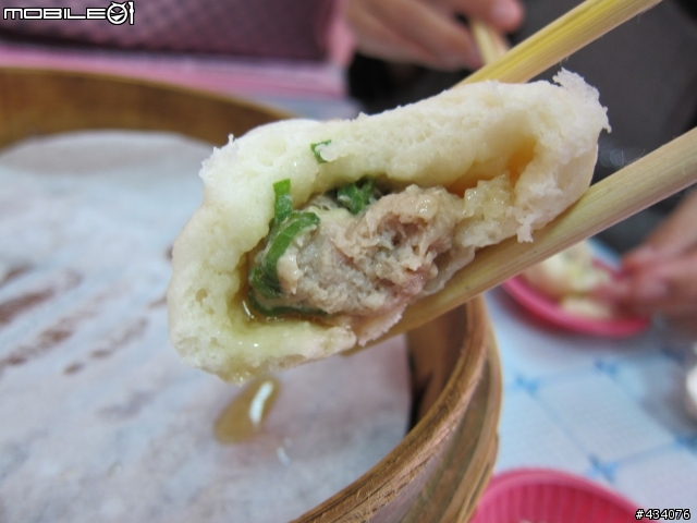 龍潭市場的李記小籠包