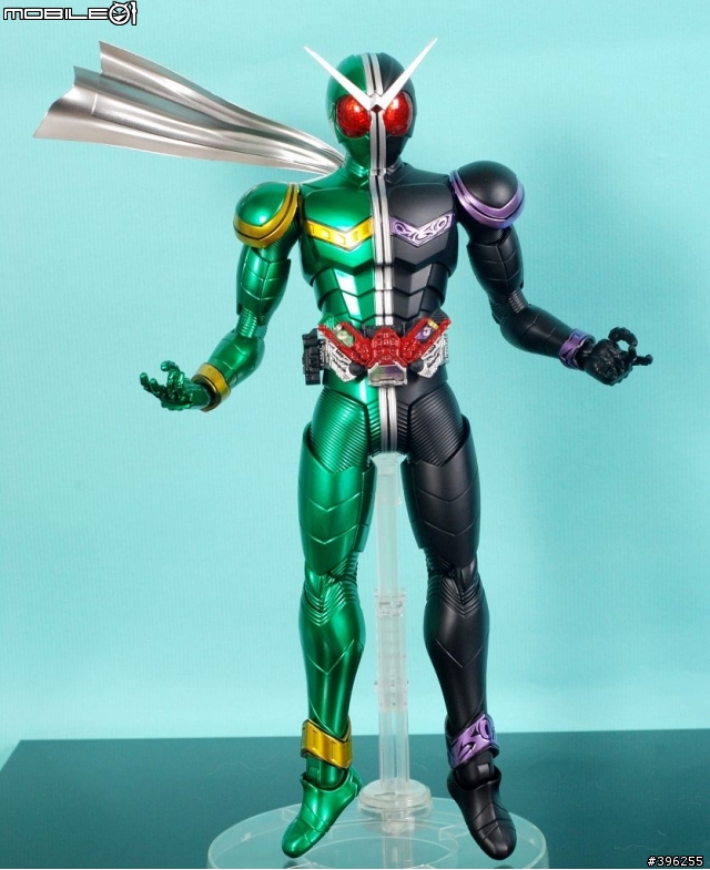 :【作品分享】細數你的罪惡!MG 1/8 假面W CUCLONE JOKER 非專業製作請多包涵