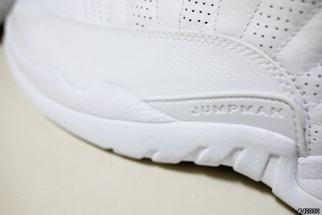 [遲到兩年的開箱] Air Jordan XII Retro