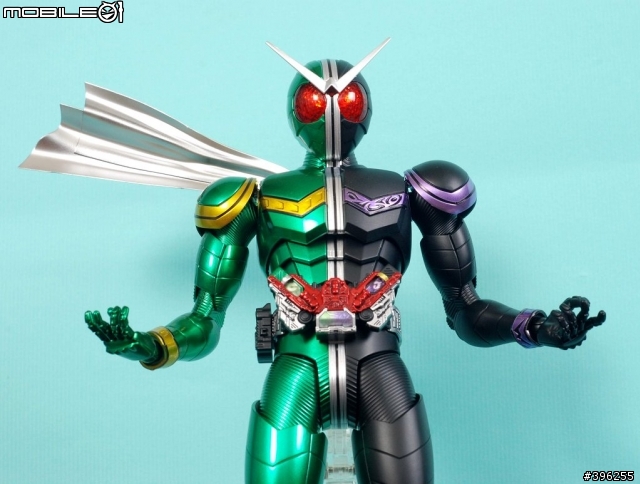 :【作品分享】細數你的罪惡!MG 1/8 假面W CUCLONE JOKER 非專業製作請多包涵