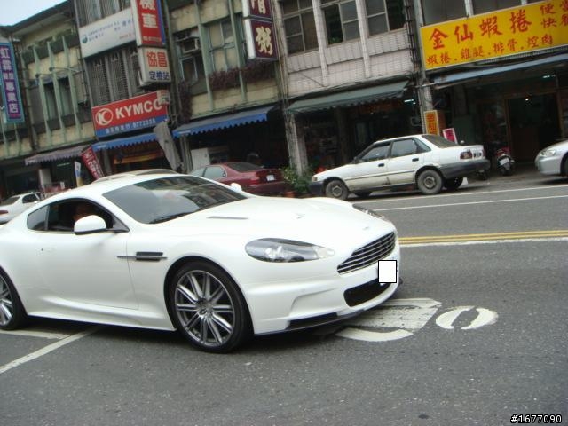 在宜蘭發現不知名跑車