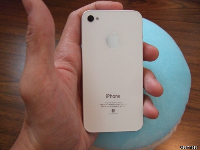 白色IPhone4 入手