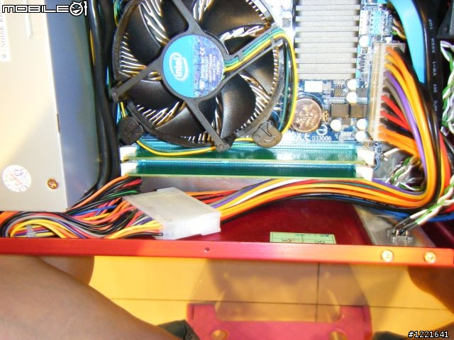 [ 開箱文] 第二代i3裝在聯力PC-Q09F機殼中