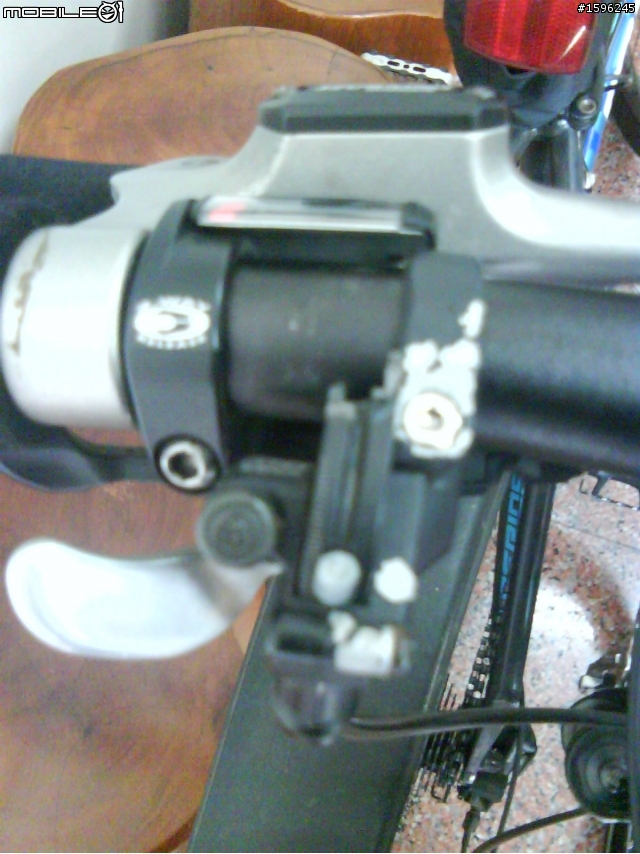 rock shox   線控器斷掉