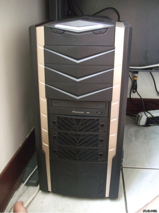 [開箱] 烏鴉RV03，I7的新家