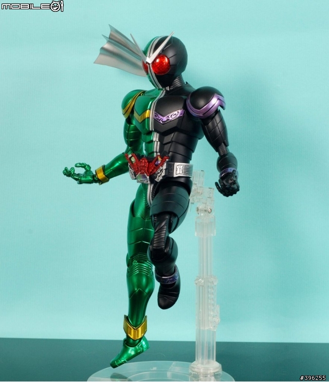 :【作品分享】細數你的罪惡!MG 1/8 假面W CUCLONE JOKER 非專業製作請多包涵