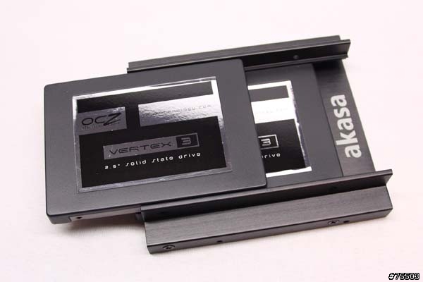 OCZ Vertex 3 120GB x 2 RAID0 RAID1 測試 不專業開箱文!!