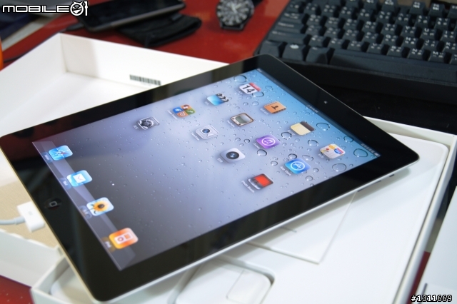 疊疊樂之IPAD2慢~慢~來~開箱