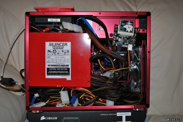 [心得分享] 迷你ITX桌機也能豪華點: 聯力PC-Q08R 照吃 i5-2500K + HD 5870 2GB