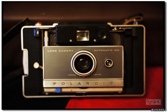 [遲了48年的開箱文] POLAROID 100