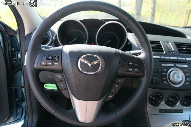 2011 Mazda3 2.5 - 美規槍藍色 - 過了四個月才開箱