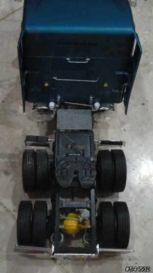 我的拖車頭、油灌車與雲梯車