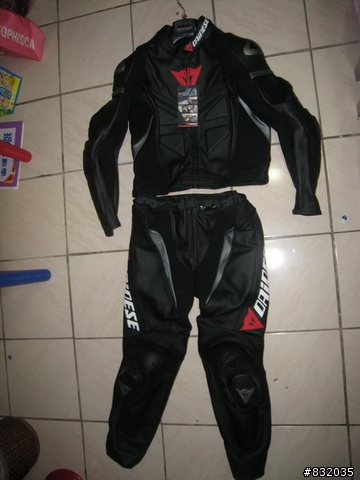 簡易開箱 Dainese T. AVRO DIV. 2件式皮衣-3D款 (4/20購買於台北Dainese旗鑑店) 刷卡/送連身滑衣/送皮衣保養液