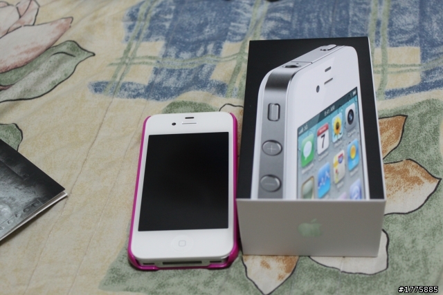 IPHONE 4(白)昨天下訂今天拿貨~開箱文
