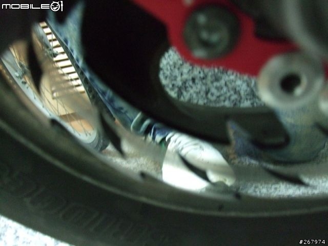 [ 分享]GTR in 鴻鑫 F.A.R 200mm 鋸齒浮動碟 開箱