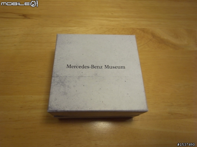 模型也能給你聽覺享受!1/87  SLS AMG SoundBox by M-Benz Museum 開箱