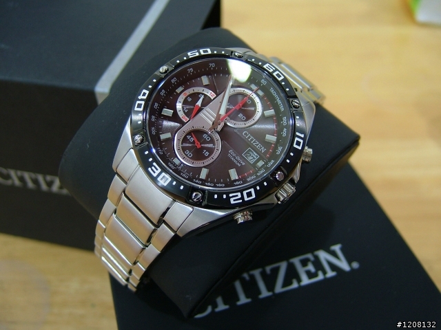 [開箱] CITIZEN 超級鈦 光動能三眼運動錶