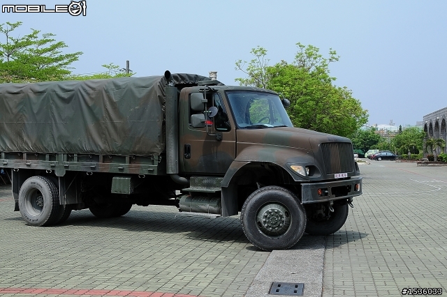 有些車，Luxgen SUV絕對沒辦法比，譬如．．．．．．．