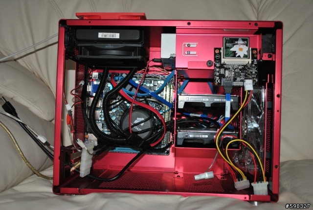 [心得分享] 迷你ITX桌機也能豪華點: 聯力PC-Q08R 照吃 i5-2500K + HD 5870 2GB