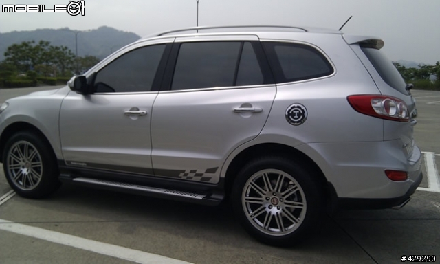 [開箱文]Santa fe 銀色4月交車改19"補大六卡鉗開箱