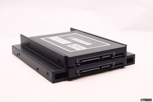 OCZ Vertex 3 120GB x 2 RAID0 RAID1 測試 不專業開箱文!!