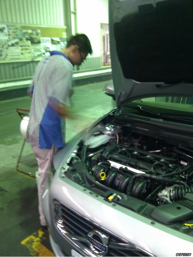 s40(c30)的車主，有這樣的疑惑嗎?最新消息!快回廠貼膠條、噴水馬達屏蔽鐵片。