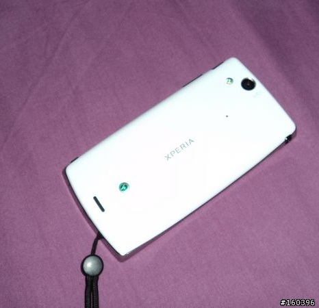 Xperia Arc 白色實機照曝光