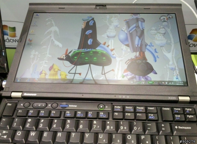 X220 VS X61 廣視角面板對決 + X220 效能測試