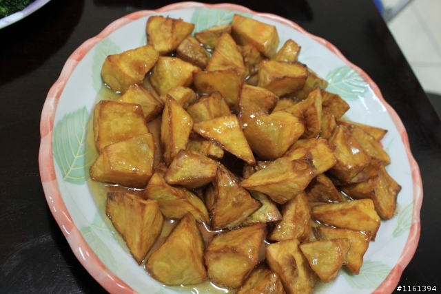 我家晚餐開飯了....吃的很心虛...