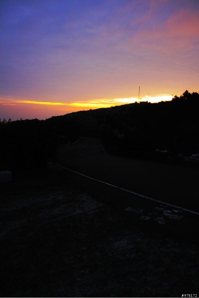 夕陽下的Alfa Romeo 156x2(新增內裝照~)