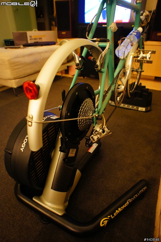 [應該是首開] LeMond Revolution風阻式訓練台，每日30分鐘的看電視良伴。