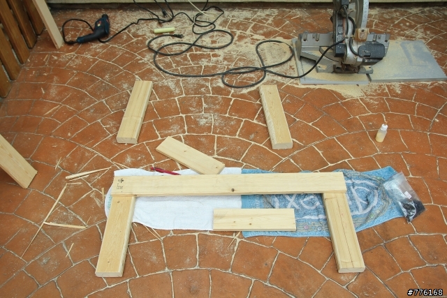[DIY] 木工<小茶几>與戶外<穿鞋椅>
