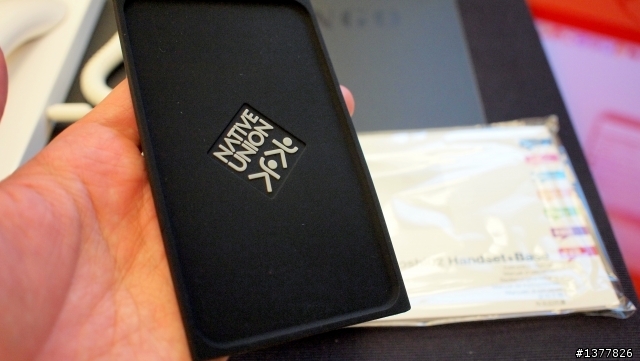 [分享] IPhone變電話之Moshi Moshi 02 Mobile Phone Handset+Base