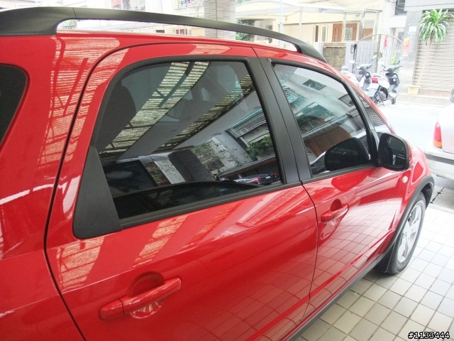 2011-4-2牽車的紅色 SX4