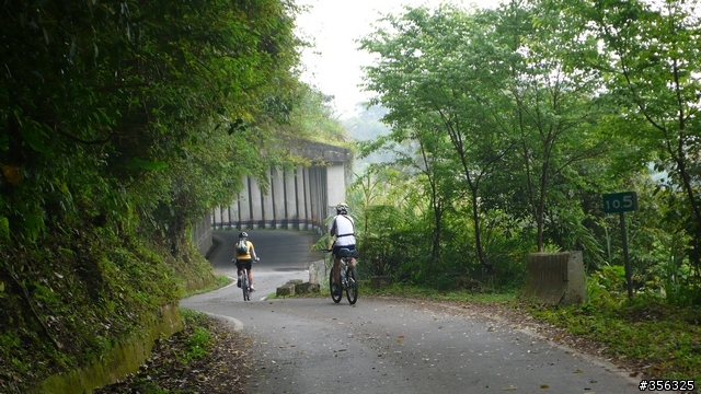 [遊記] 跳動和速度的迷戀, 羅山林道北線單車行