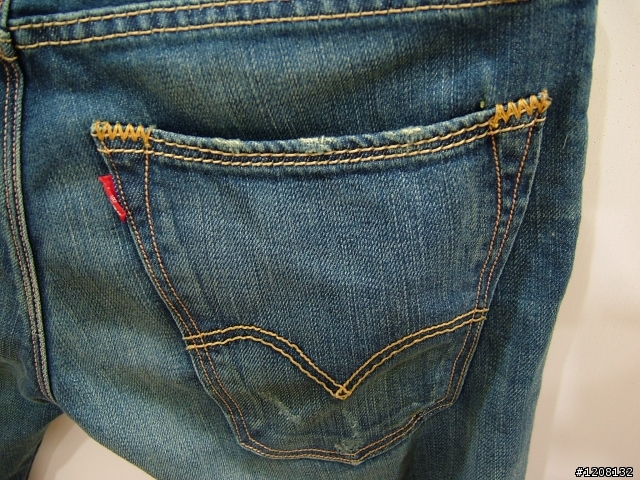 [分享] Levis 不羈酷系列 511懷舊刷色破壞丹寧褲