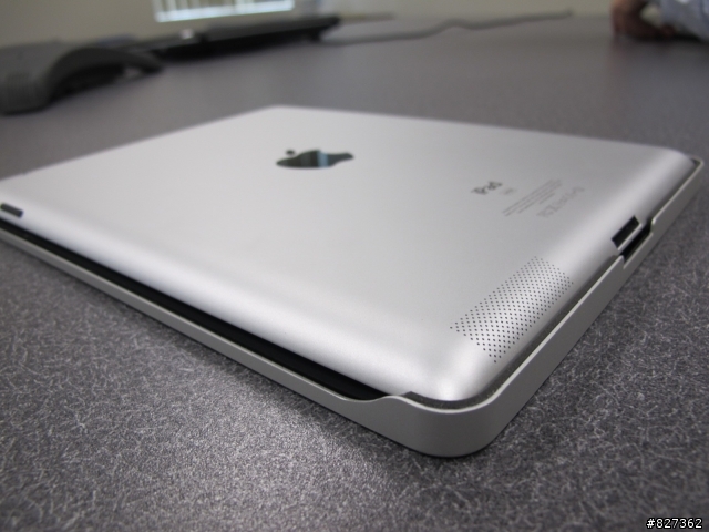 Logitech iPad2 Keyboard case by ZAGG 預購首發開箱 ~記者於美國第一手連線