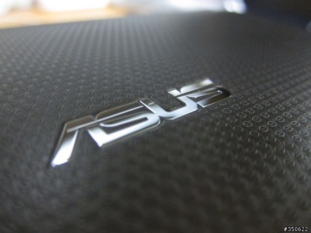 [開箱] (4/20新增防震包開箱) ASUS EeePad Transformer TF101 16GB！