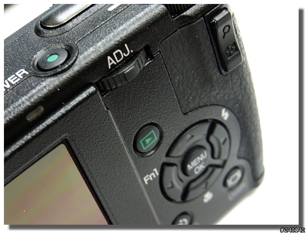沒箱可開的分享【 RICOH GRD III 】