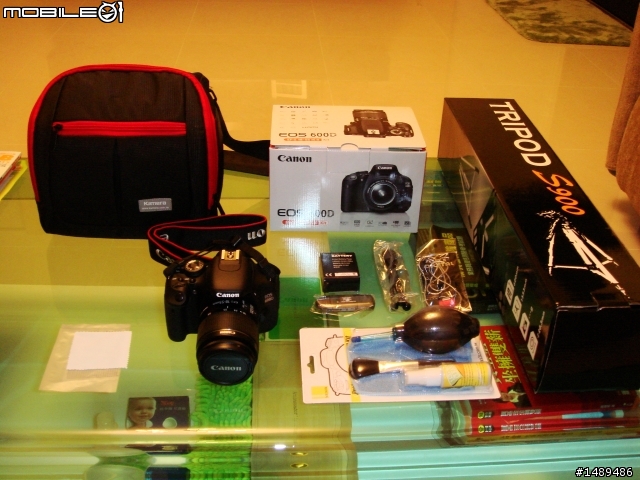 終於敗了人生第一台DSLR~~600D