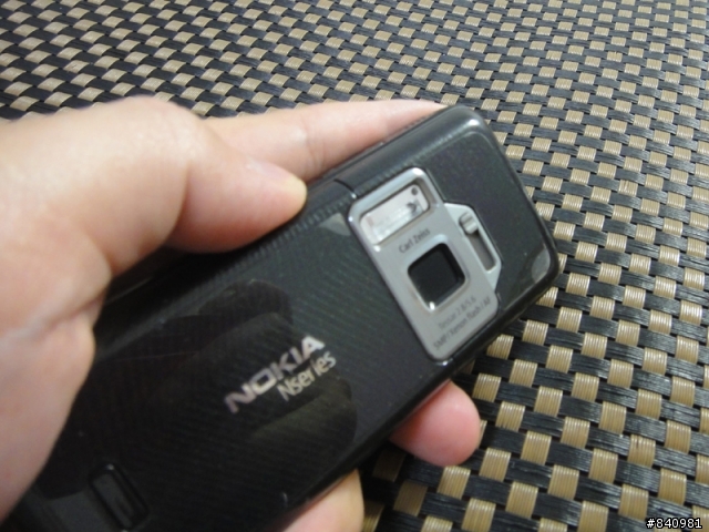 偽開箱:::N900 簡單對比E7