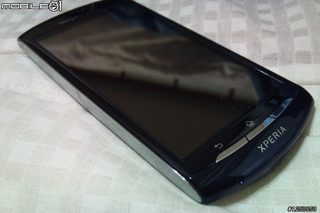 [開箱] Xperia Neo 藍  終於，人生中的第一支Android手機!! (4/2更新)