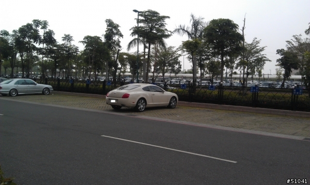 高雄遇到Bently