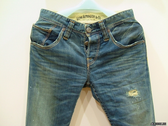 [分享] Levis 不羈酷系列 511懷舊刷色破壞丹寧褲
