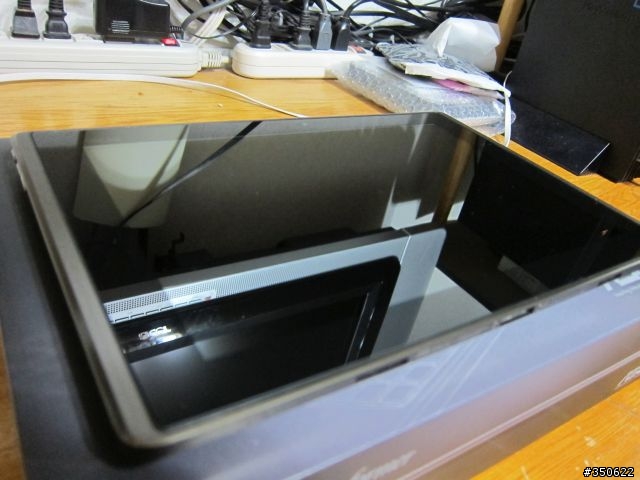 [開箱] (4/20新增防震包開箱) ASUS EeePad Transformer TF101 16GB！