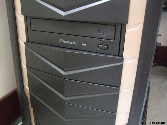 [開箱] 烏鴉RV03，I7的新家