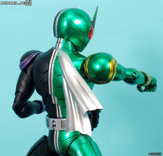 :【作品分享】細數你的罪惡!MG 1/8 假面W CUCLONE JOKER 非專業製作請多包涵
