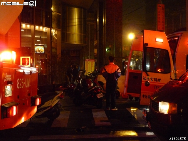 永和樂華夜市失火救災照片